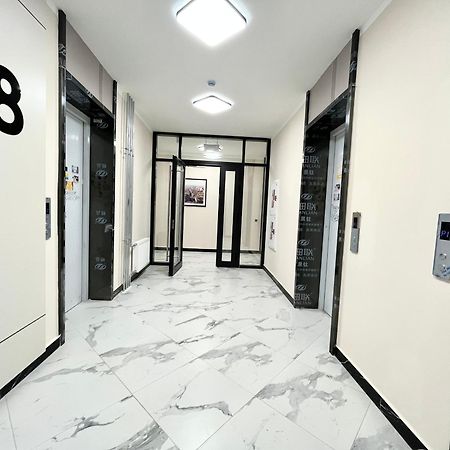 Raisson Aparthotel G32 Хан Шатыр อัสตานา ภายนอก รูปภาพ