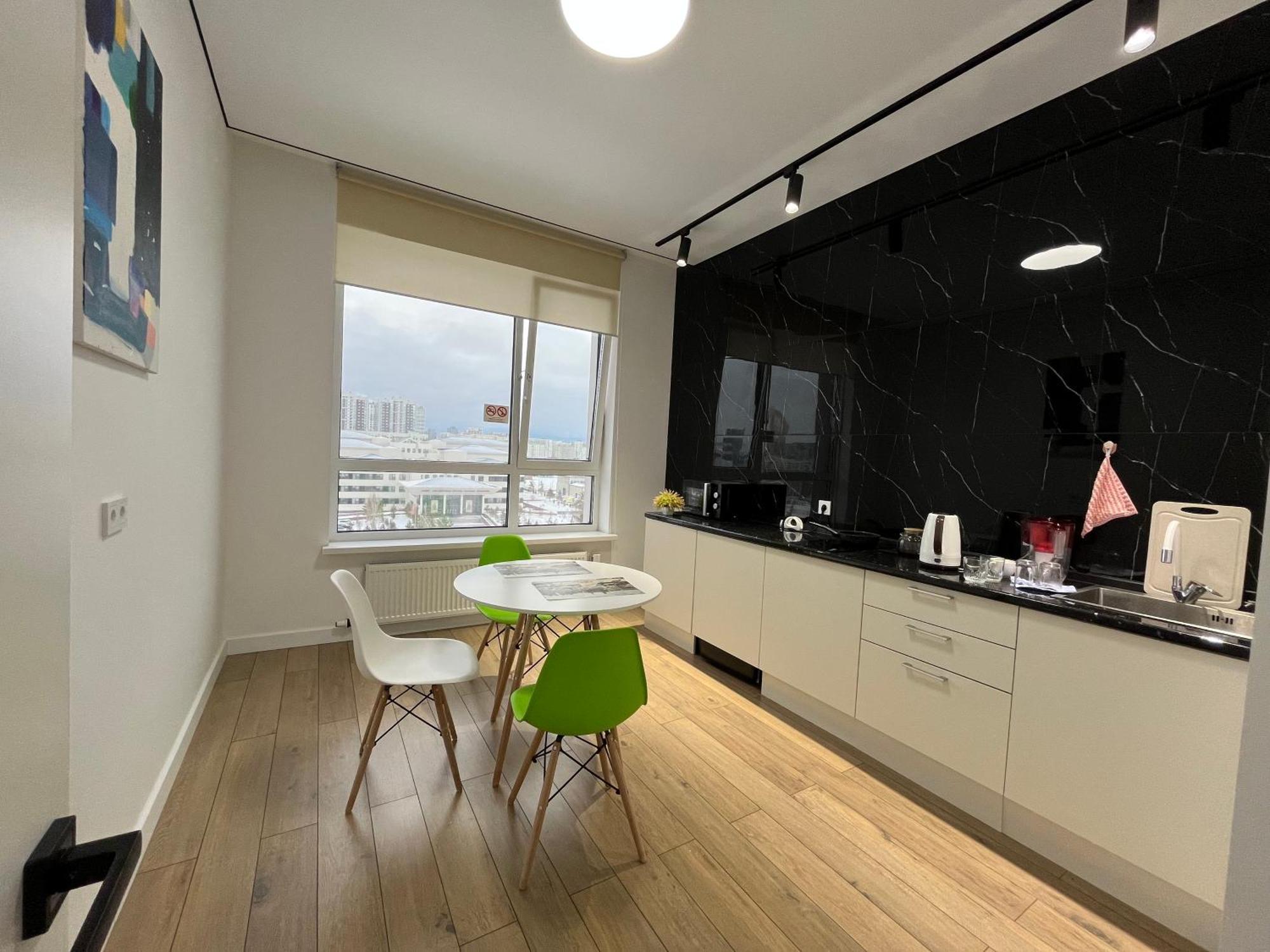 Raisson Aparthotel G32 Хан Шатыр อัสตานา ภายนอก รูปภาพ