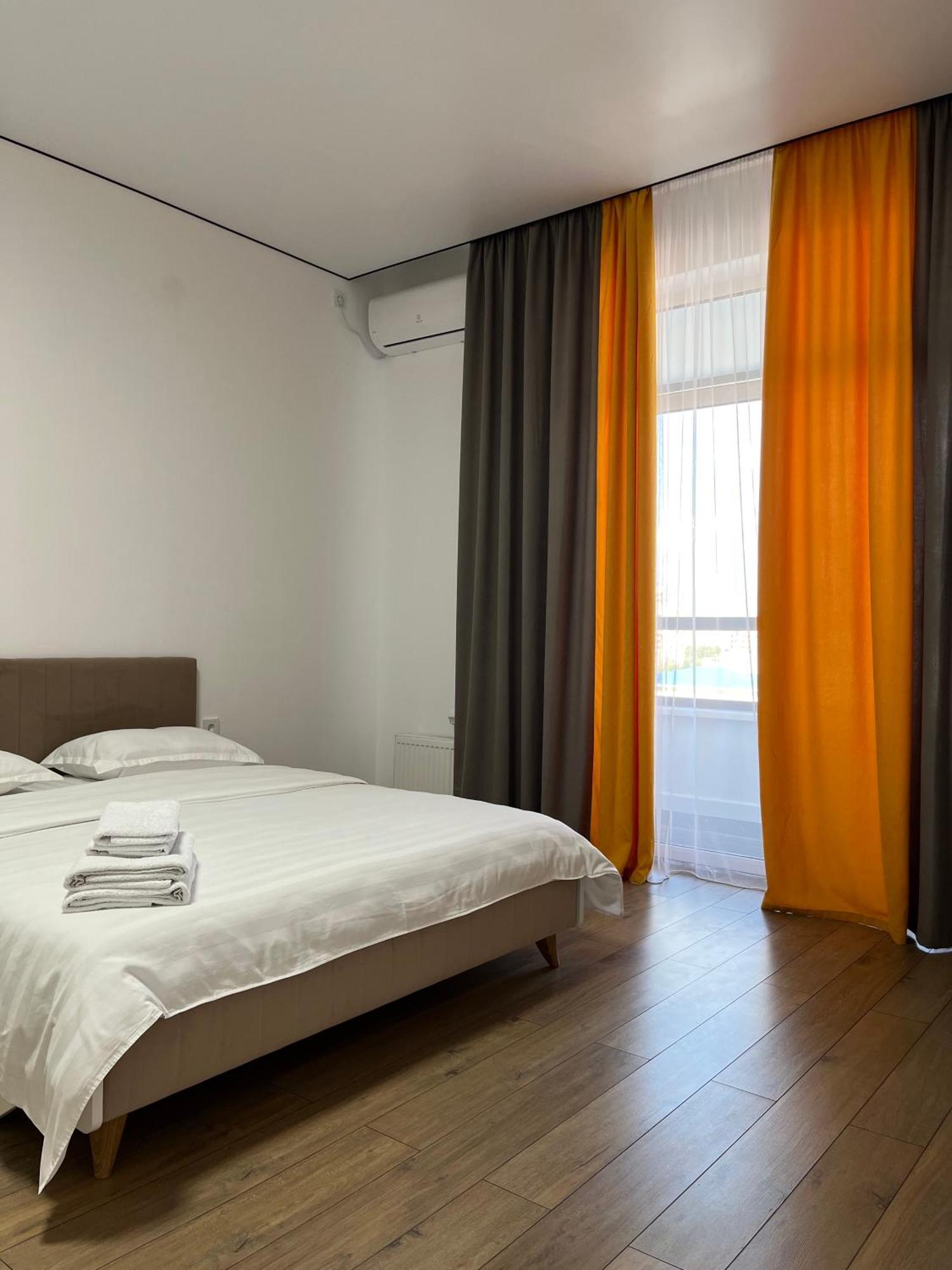 Raisson Aparthotel G32 Хан Шатыр อัสตานา ภายนอก รูปภาพ
